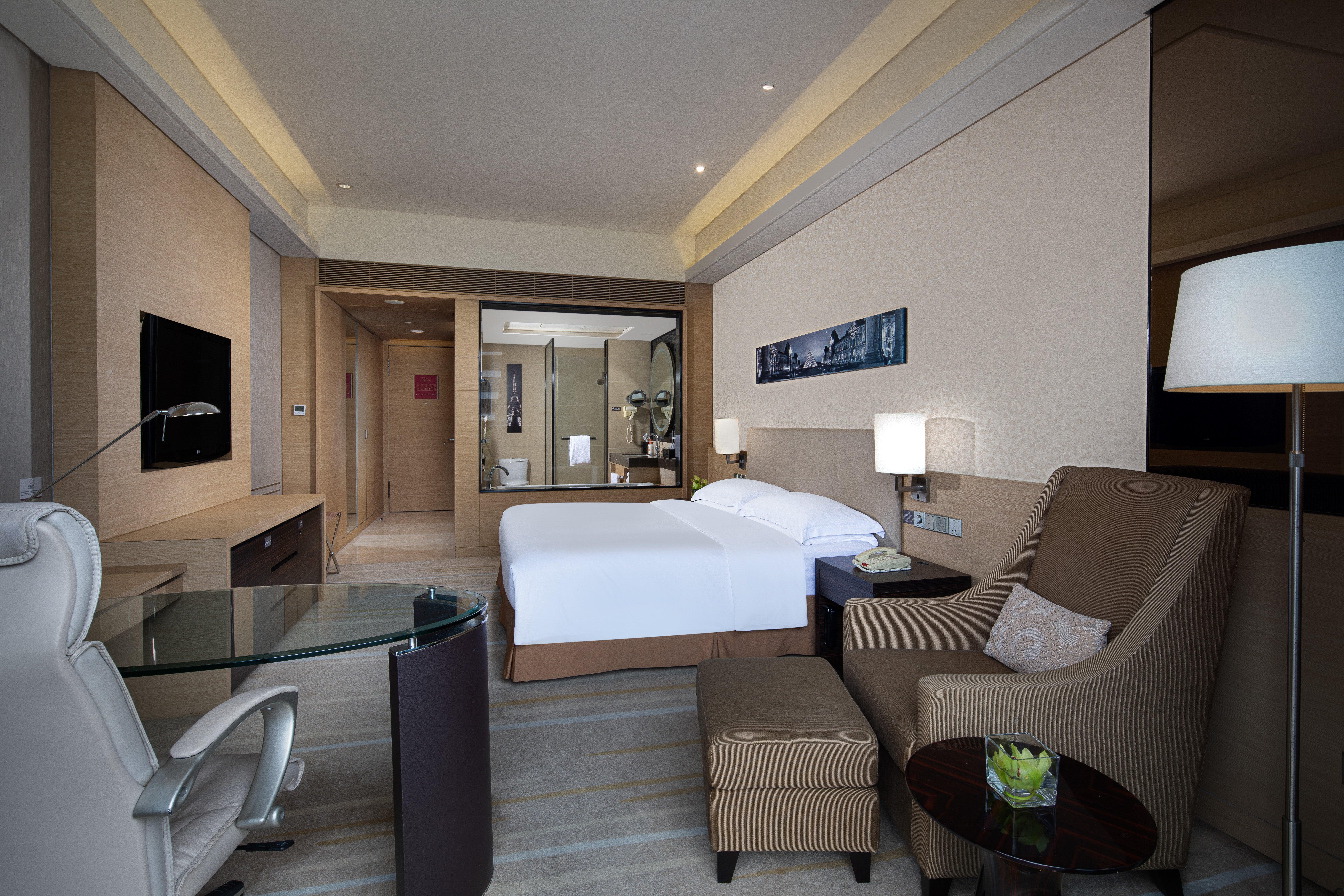 Crowne Plaza Guangzhou Huadu By Ihg - Free Shuttle Bus Between Hotel To Exhibition Center During Canton Fair Exterior photo