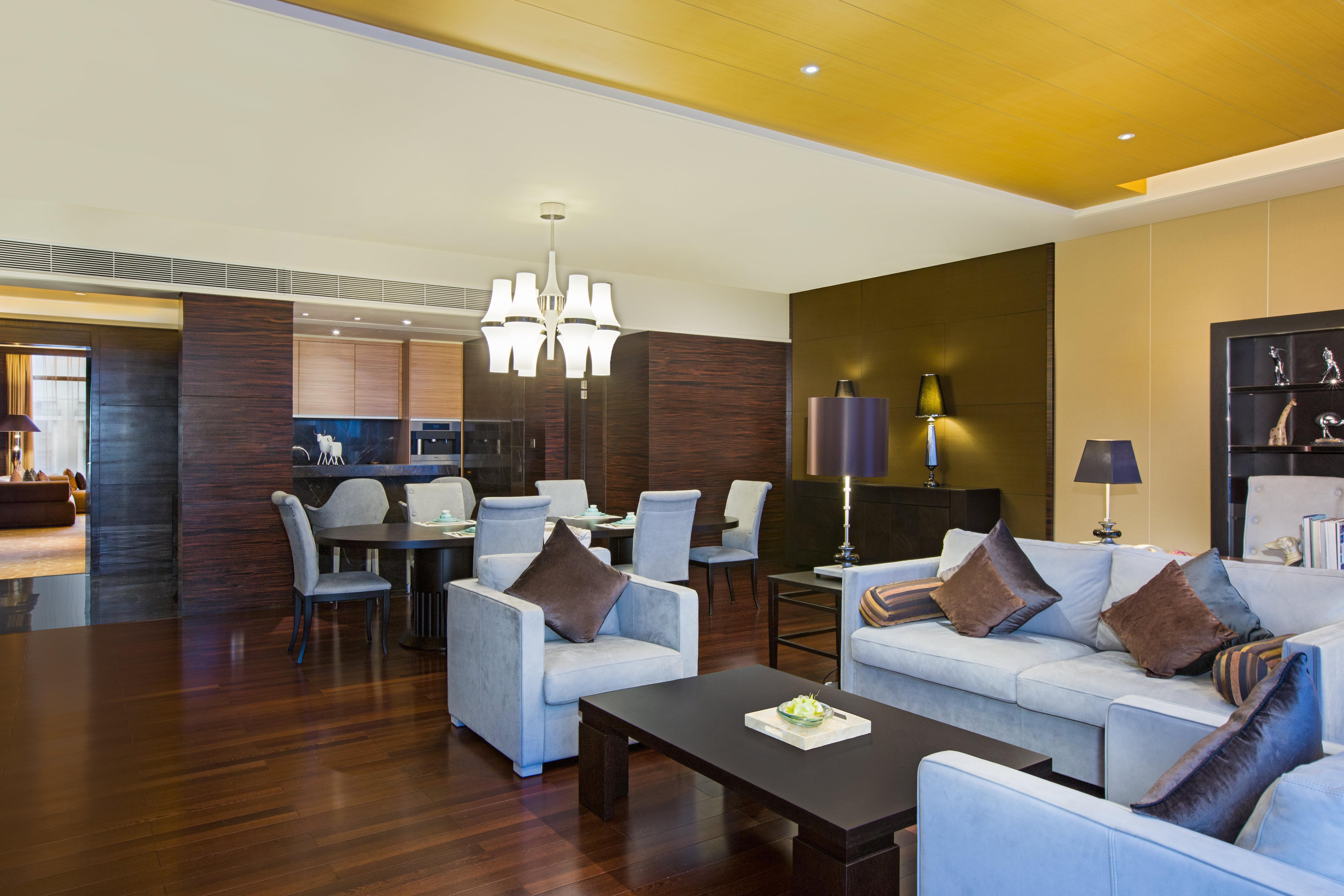 Crowne Plaza Guangzhou Huadu By Ihg - Free Shuttle Bus Between Hotel To Exhibition Center During Canton Fair Exterior photo