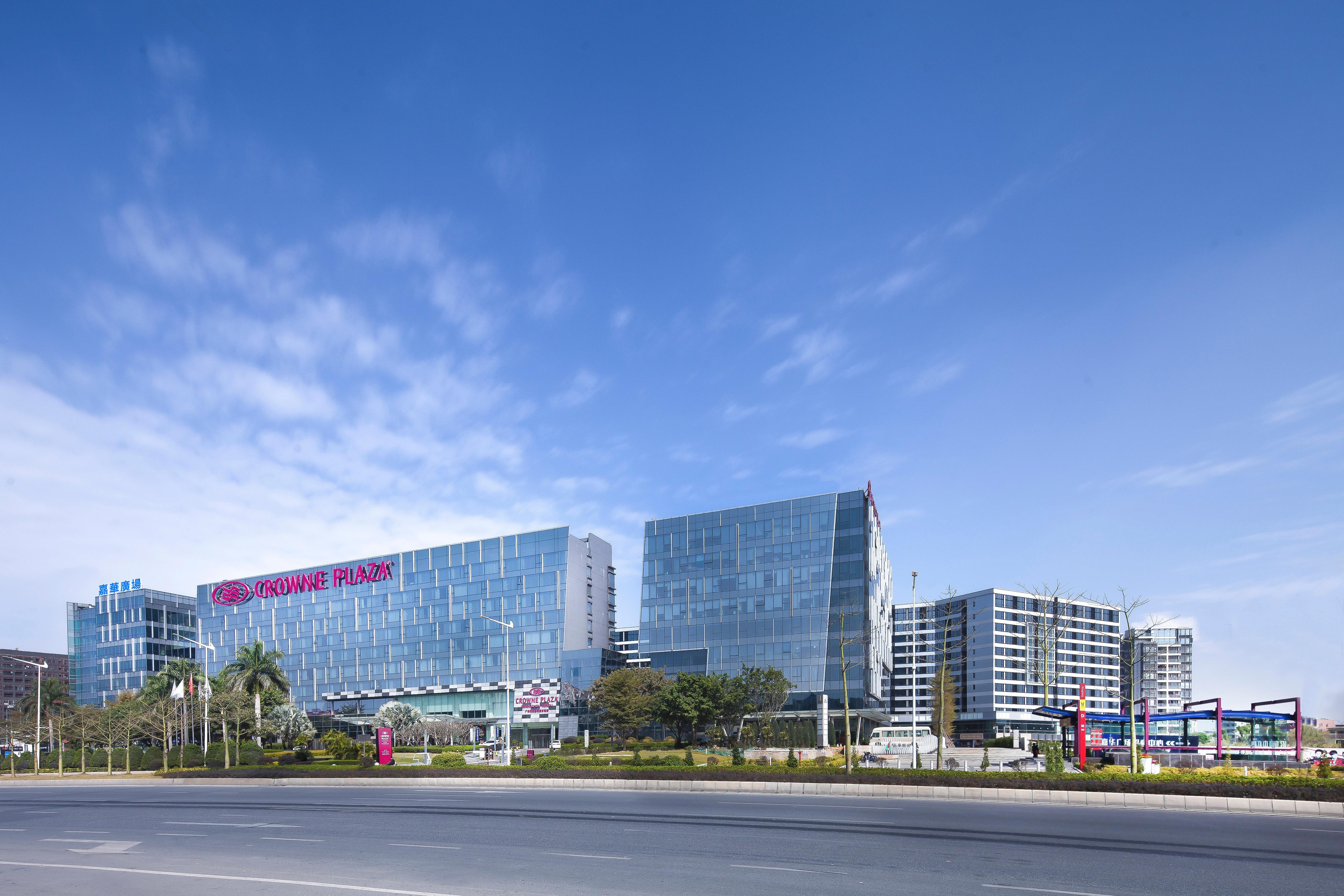 Crowne Plaza Guangzhou Huadu By Ihg - Free Shuttle Bus Between Hotel To Exhibition Center During Canton Fair Exterior photo
